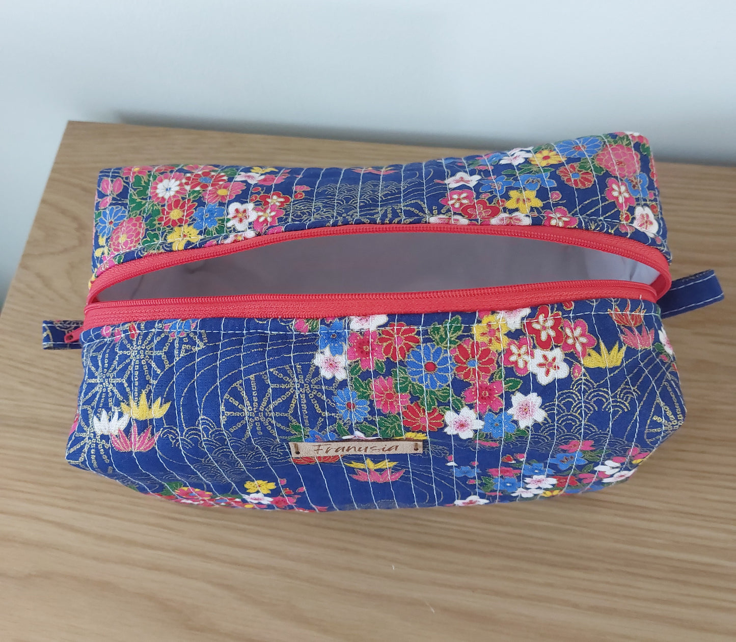 Trousse de toilette matelassée